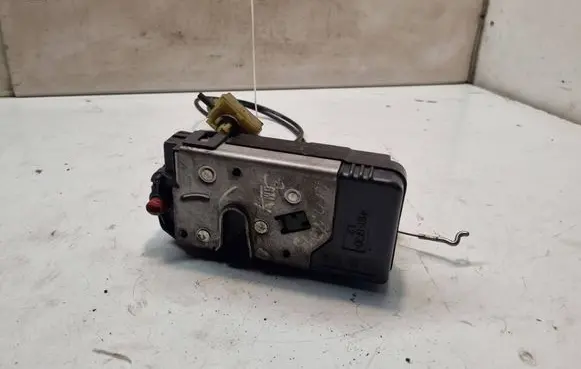 Opel Signum Rear door lock 13157758