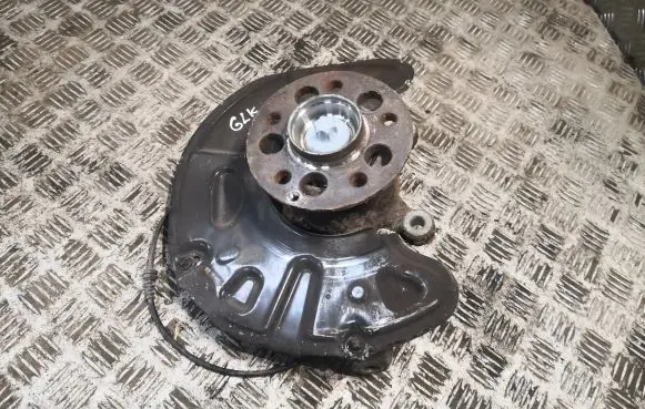 Mercedes-Benz GLK (X204) Front wheel hub 2043322901 A2043322901
