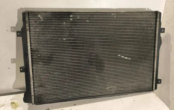 Audi A3 S3 8P Coolant radiator 1k0121251