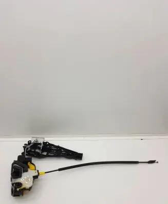 Chevrolet Trax Rear door lock 3023881
