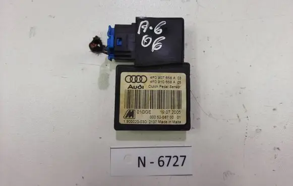 Audi A6 S6 C6 4F Brake pedal sensor switch 4F0907658A