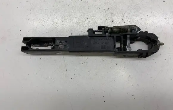 Rear door exterior handle/bracket