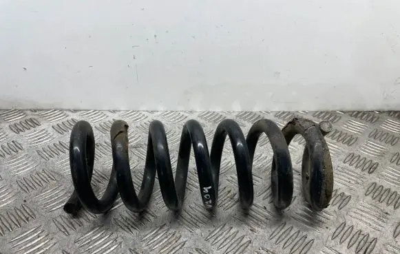 Mercedes-Benz C W204 Rear coil spring