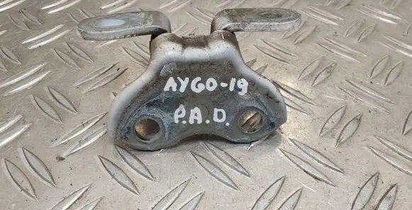 Toyota Aygo AB40 Front door lower hinge 