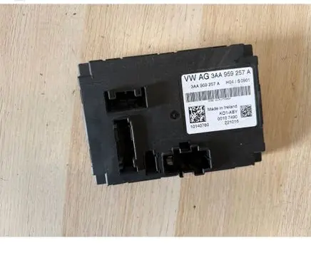 Volkswagen Golf VII Seat control module 3AA959257A
