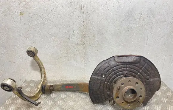 Mercedes-Benz ML W164 Front wheel hub 060643C1