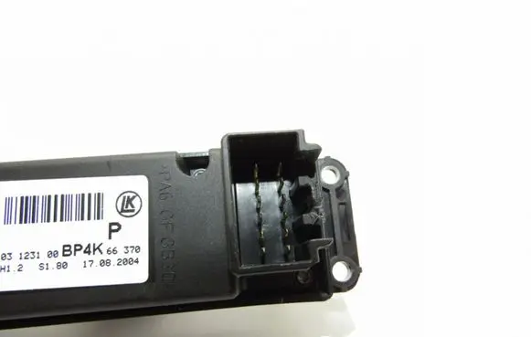 Mazda 3 I Electric window control switch 03123100