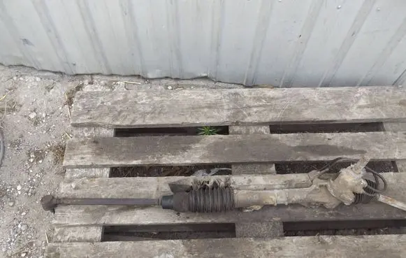 Steering rack