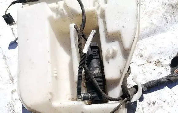 BMW 5 F10 F11 Windscreen/windshield washer pump 20220829 23113