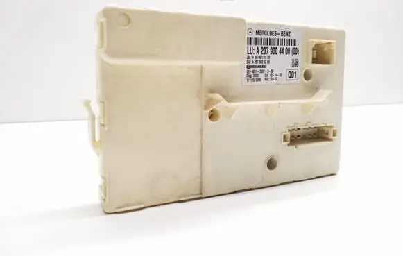Mercedes-Benz E C207 W207 Other control units/modules A2079004400