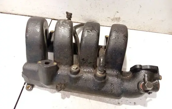 Chrysler Stratus Intake manifold 4777046