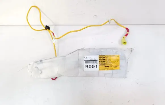 Toyota Prius c Seat airbag 7391052250F