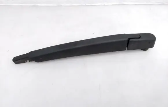 Rear wiper blade arm