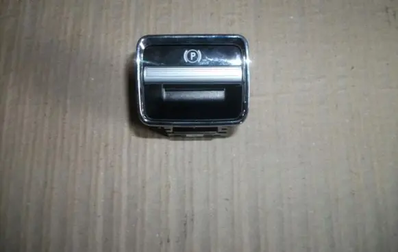 Mercedes-Benz S W221 Brake pedal bracket assembly 