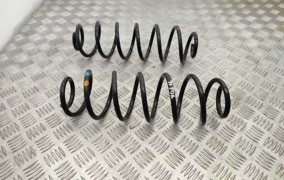 Peugeot 2008 I Rear coil spring