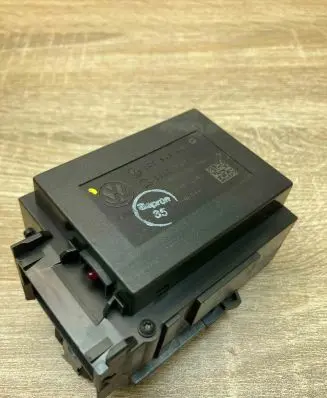 Volkswagen PASSAT B7 Ignition lock 3C0905843Q 33303301