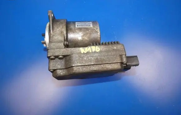 Mercedes-Benz B W246 W242 Steering rack 6700002833 2Y29 Q003TA0976ZE