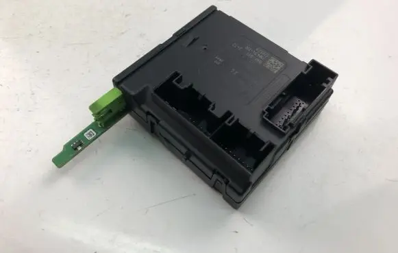 Volkswagen PASSAT B7 Other control units/modules 3C0959792C