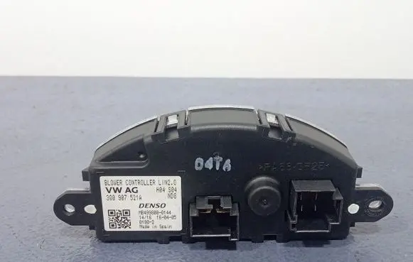 Volkswagen PASSAT CC Heater blower motor/fan resistor 3Q0907521A