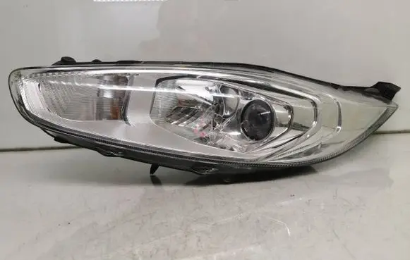 Ford Fiesta Headlight/headlamp C1bb13w030ee C1bb13w030