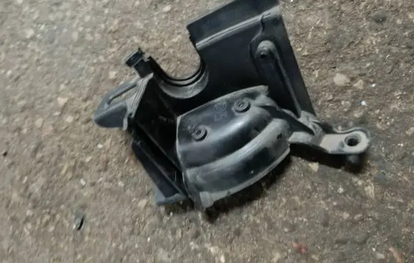 BMW X3 F25 Other engine bay part 7213665 1771410 201X2049