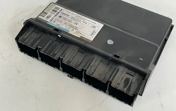 Ford Mondeo Mk III Comfort/convenience module 1S7T15K600GA