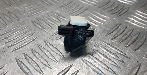 Mitsubishi Outlander Airbag deployment crash/impact sensor 8651A166