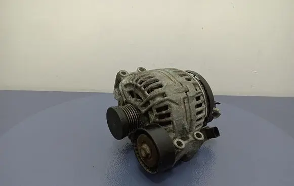 BMW 3 E46 Generator/alternator 7520495