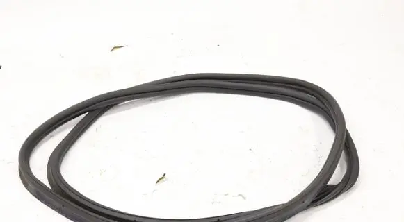 Volkswagen Golf VIII Seal rubber (tailgate) 5H6827705B
