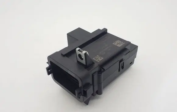Audi A4 S4 B8 8K Ignition lock 8K0909131D 3330430100