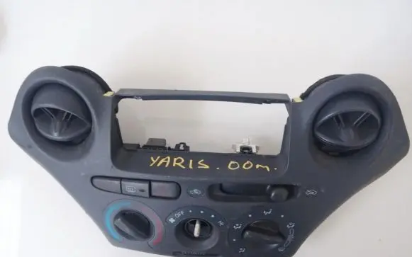Toyota Yaris Climate control unit 758268701d
