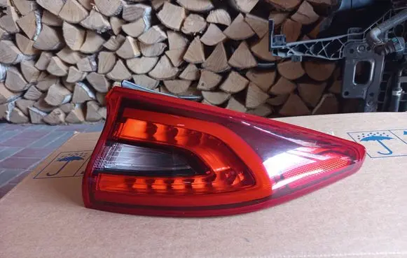 Hyundai Ioniq Rear/tail lights 92402G2100 02G212