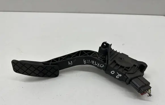 Skoda Octavia Mk3 (5E) Accelerator throttle pedal 5Q2723503D