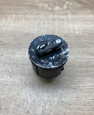 Volkswagen Golf V Light switch 1K0941431
