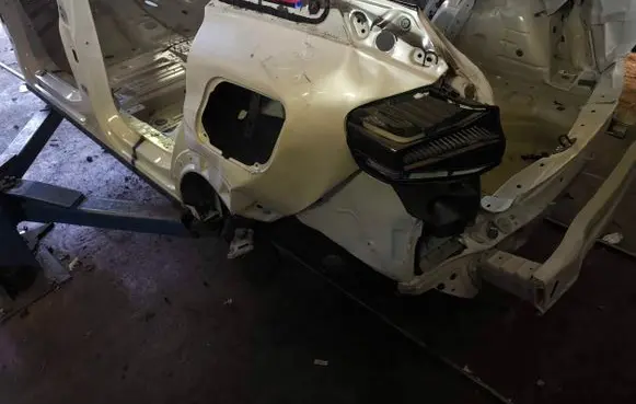 Citroen C4 III e-C4 Rear quarter panel 