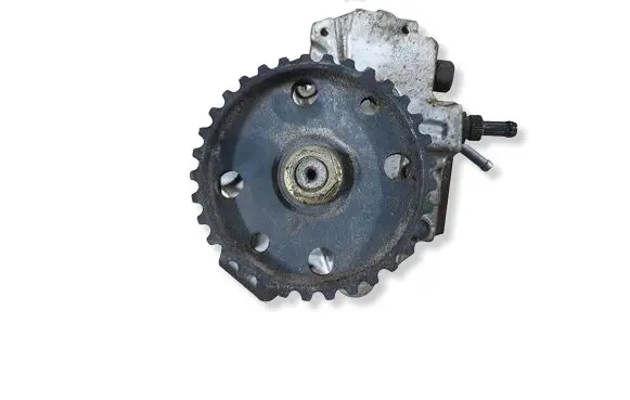 Opel Astra H Fuel injection high pressure pump 