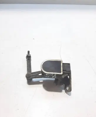 Headlight/headlamp level sensor