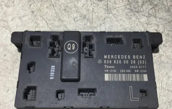 Mercedes-Benz Vito Viano W639 Door control unit/module 6398200026 00006177