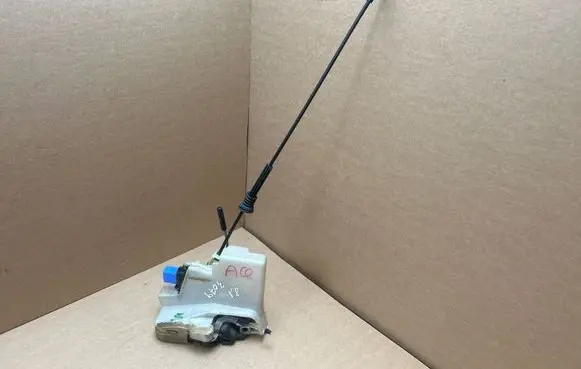Volkswagen Transporter - Caravelle T5 Front door lock