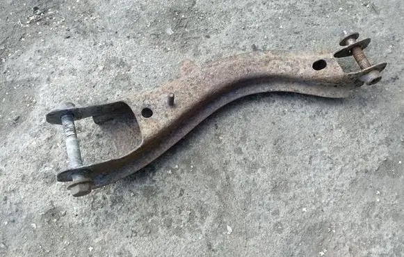 Volvo V70 Rear upper control arm/wishbone