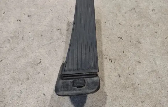 Volvo XC90 Accelerator throttle pedal 32269124