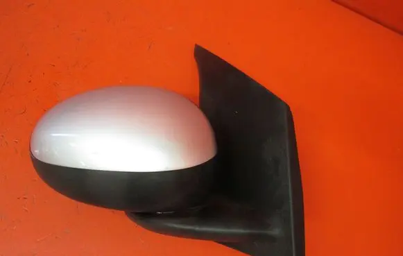 Peugeot 107 Manual wing mirror 879100H010
