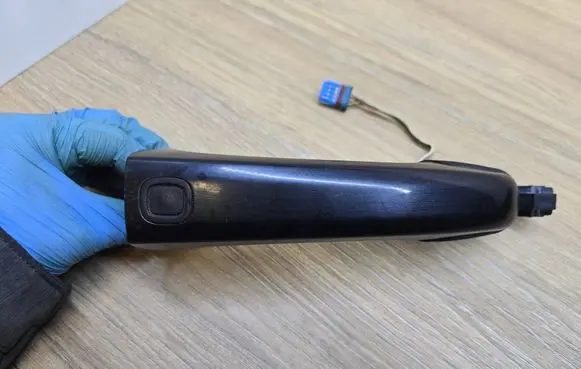 Volvo V70 Rear door exterior handle 30753786