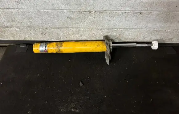 BMW M5 Front shock absorber/damper 87411372SPORT