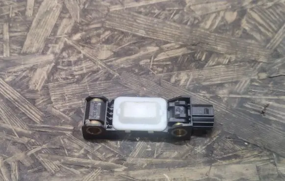 Hyundai Tucson LM Airbag deployment crash/impact sensor 959202E000