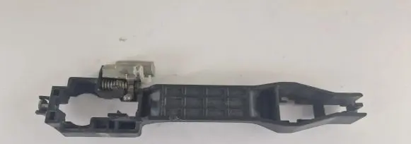 Mitsubishi L200 Front door exterior handle/bracket 