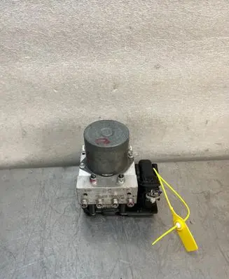 Mitsubishi i-MiEV Master brake cylinder 