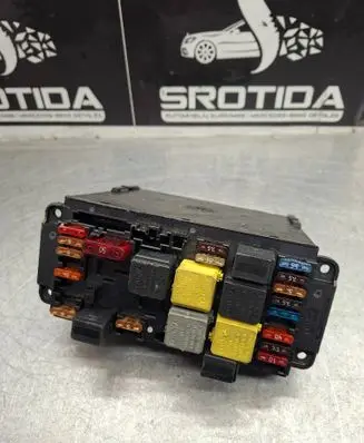 Mercedes-Benz C W203 Fuse box set 0025459301 5DK00797320