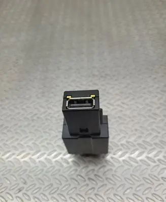 Volkswagen Tiguan USB socket connector 5U0035726