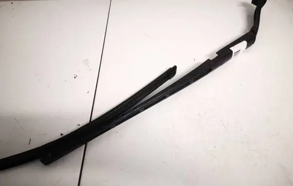 Citroen C5 Front wiper blade arm